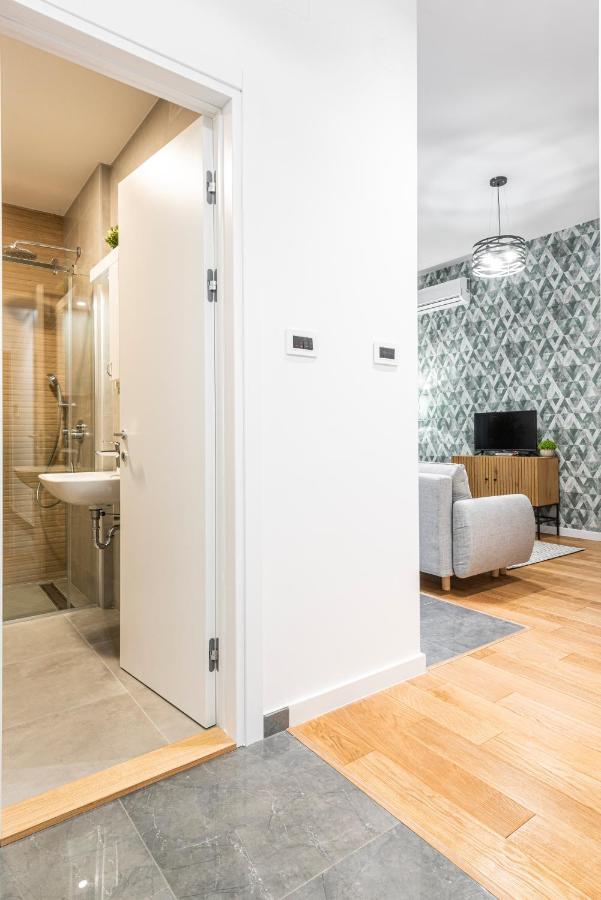 Vertigo One Bedroom Apartment-Free Private Parking 诺威萨 外观 照片